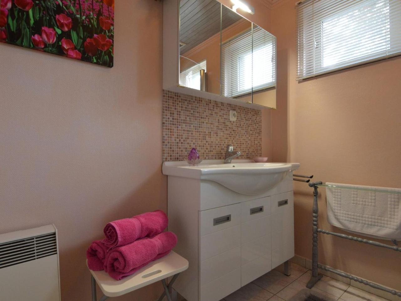 Luxurious Holiday Home With Jacuzzi Filly المظهر الخارجي الصورة
